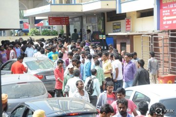 Govindhudu Andari Vaadele Movie Hungama